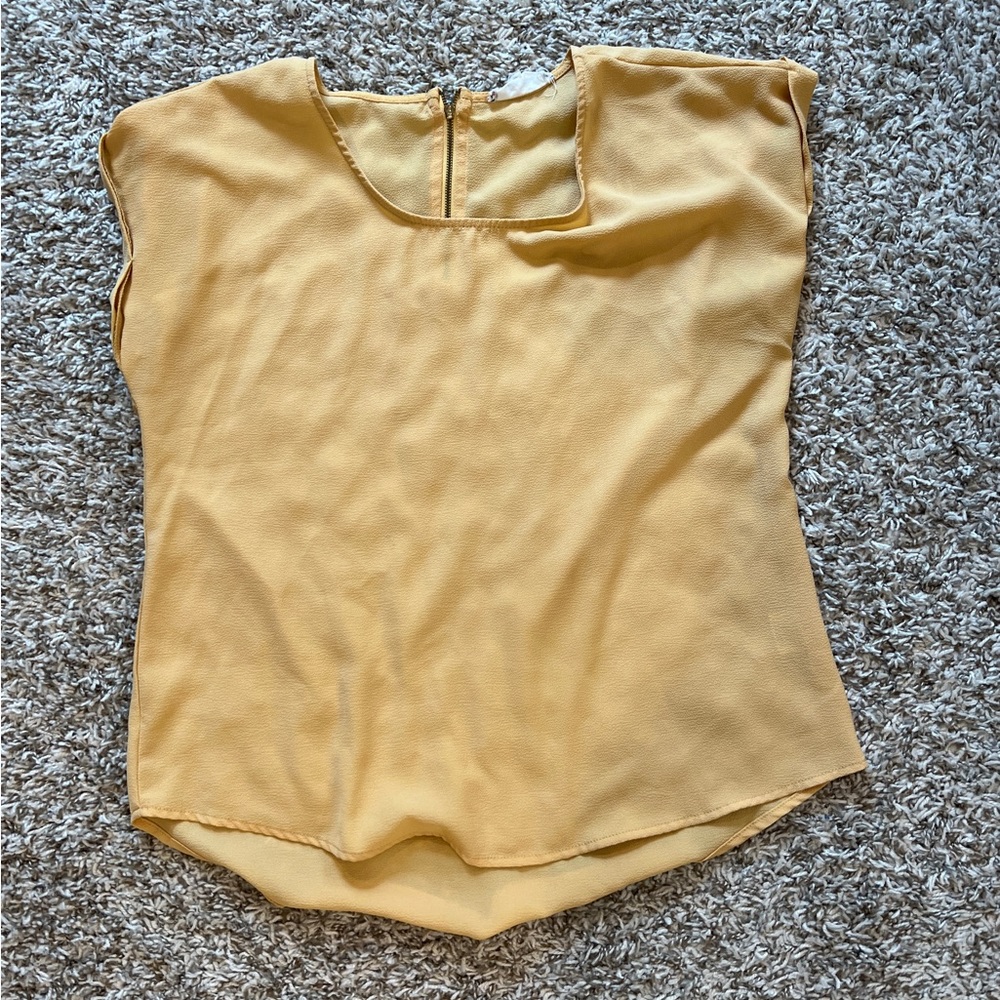 Short sleeve blouse